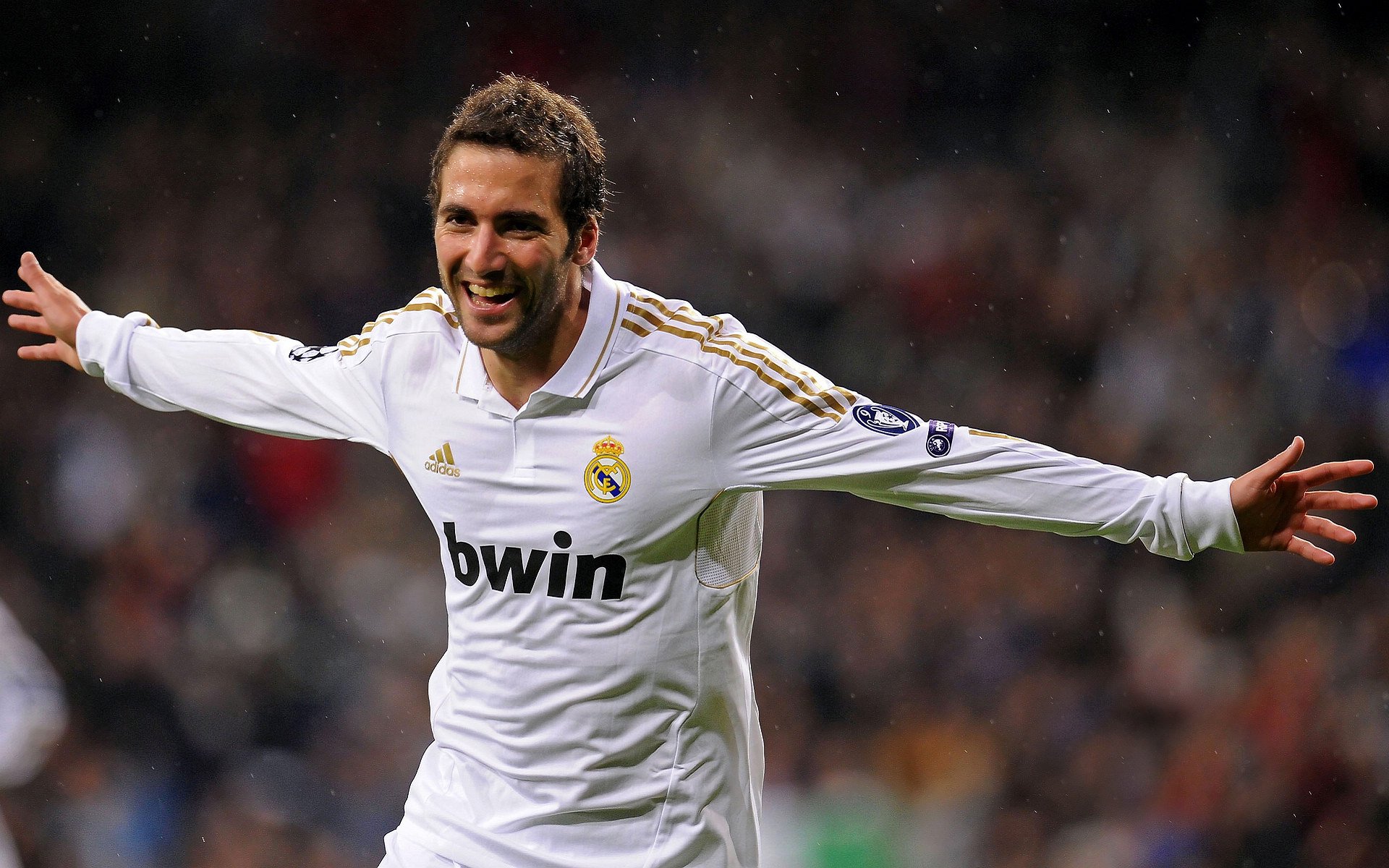 欧洲杯历史经典：迷人瞬间永载史册，欧洲杯的传奇和历史